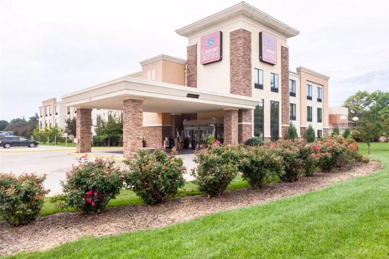 Comfort Suites East Lincoln - Mall Area Esterno foto