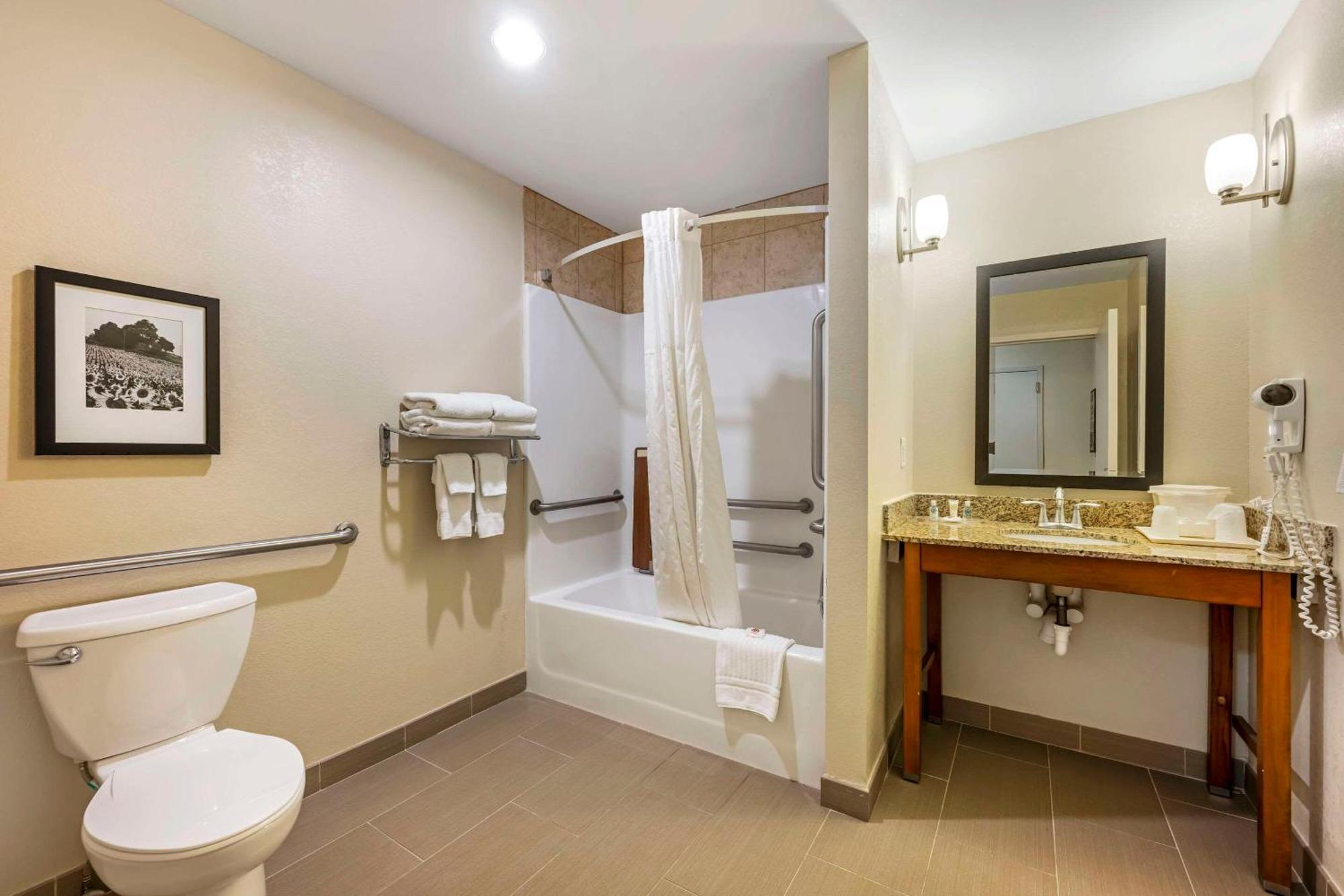 Comfort Suites East Lincoln - Mall Area Esterno foto