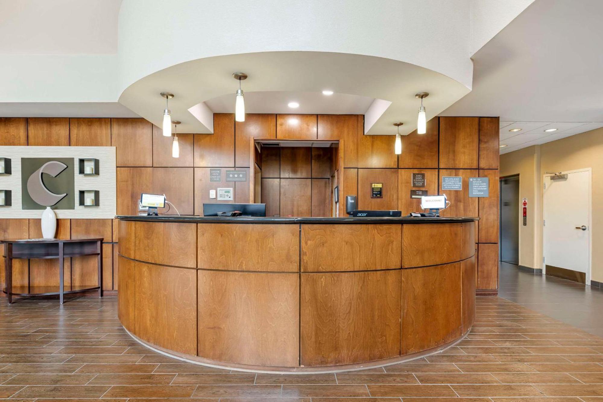Comfort Suites East Lincoln - Mall Area Esterno foto