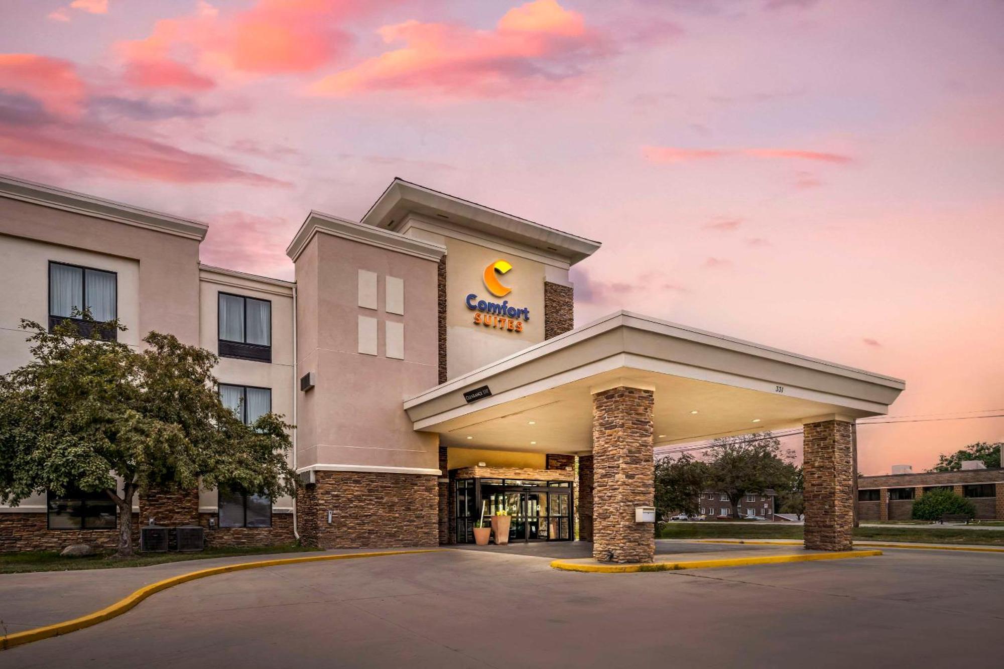 Comfort Suites East Lincoln - Mall Area Esterno foto