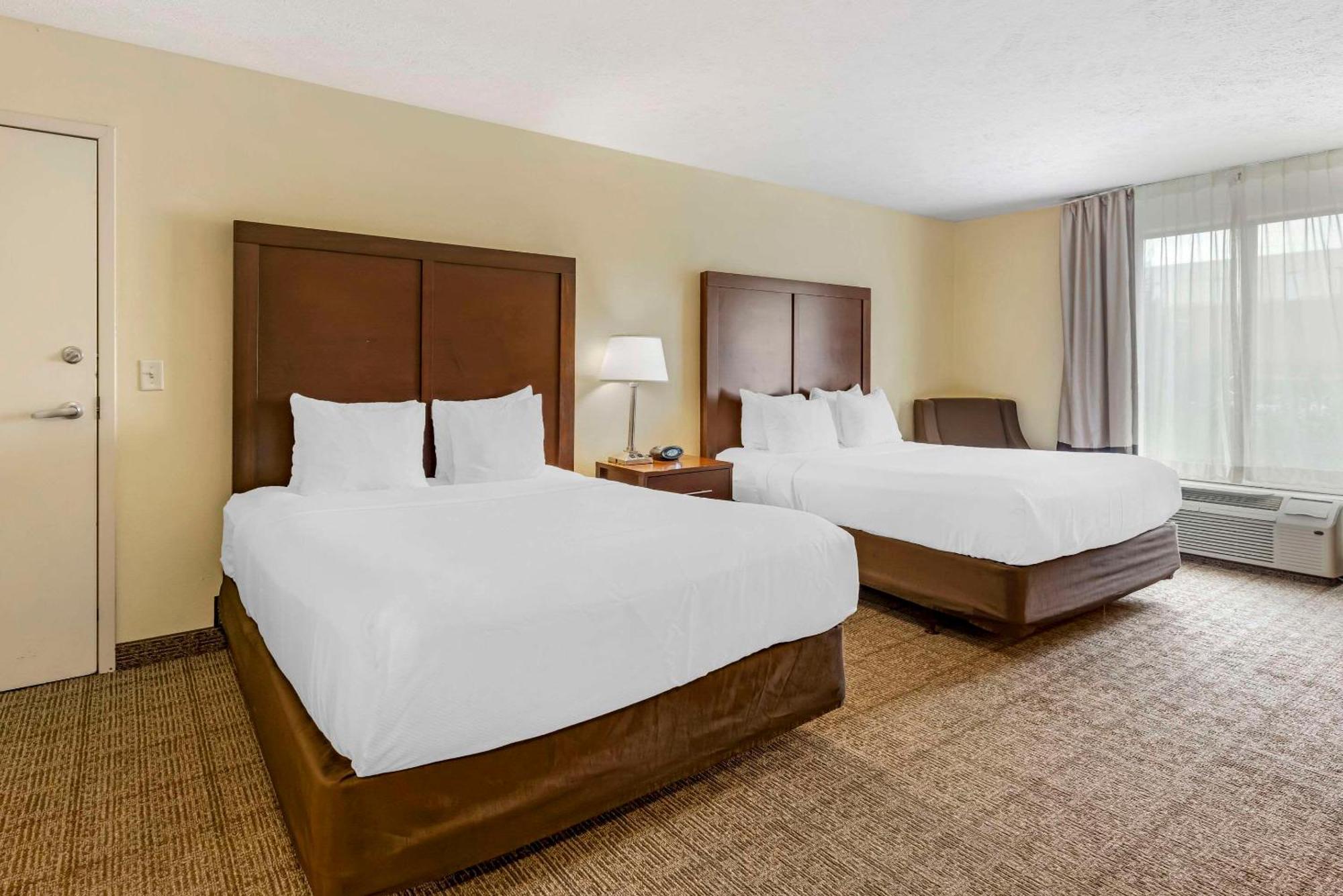 Comfort Suites East Lincoln - Mall Area Esterno foto
