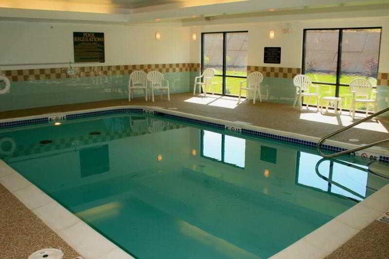 Comfort Suites East Lincoln - Mall Area Esterno foto