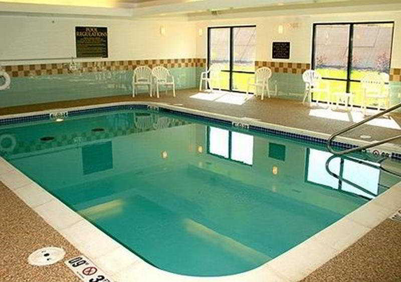 Comfort Suites East Lincoln - Mall Area Esterno foto